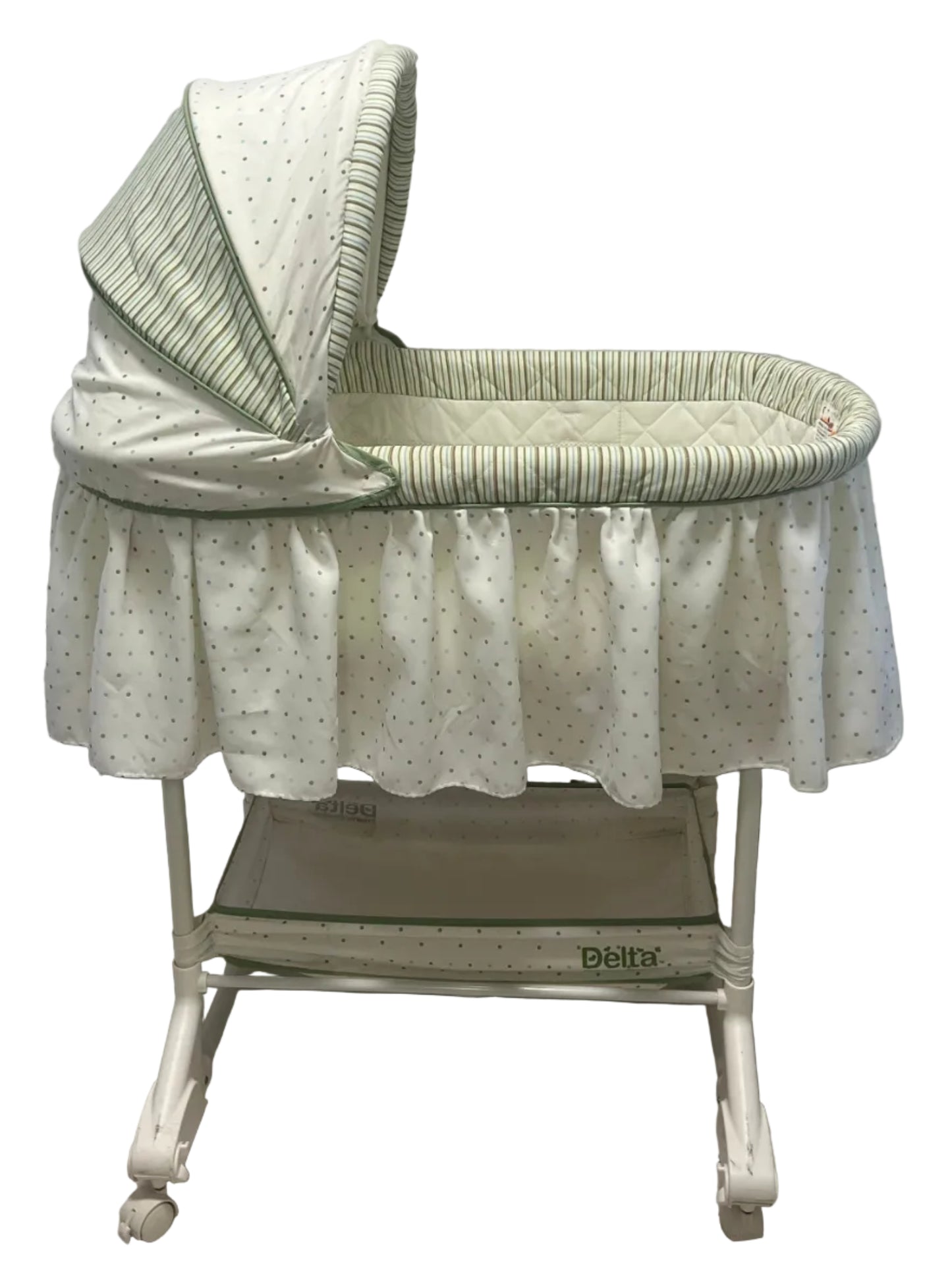 Delta Rocking Bassinet