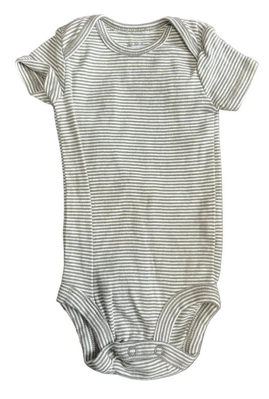 Carter’s Onesie, 3-6 months