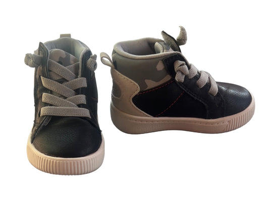 Carter’s Boys Shoes, Size 4
