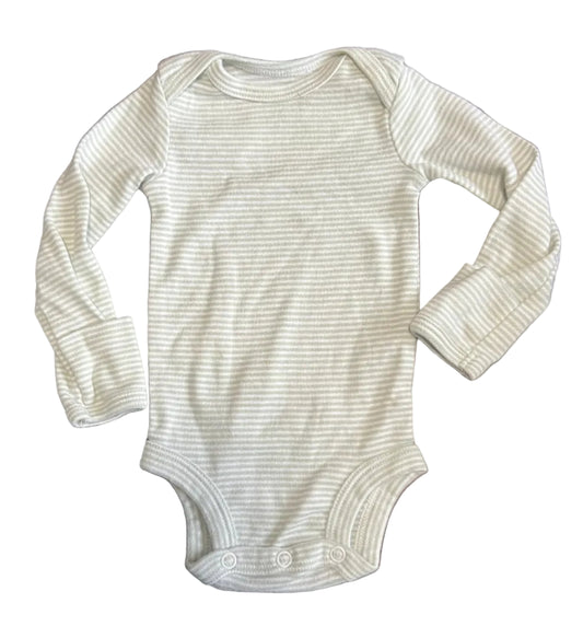 Carter’s Long Sleeved Onesie, Newborn